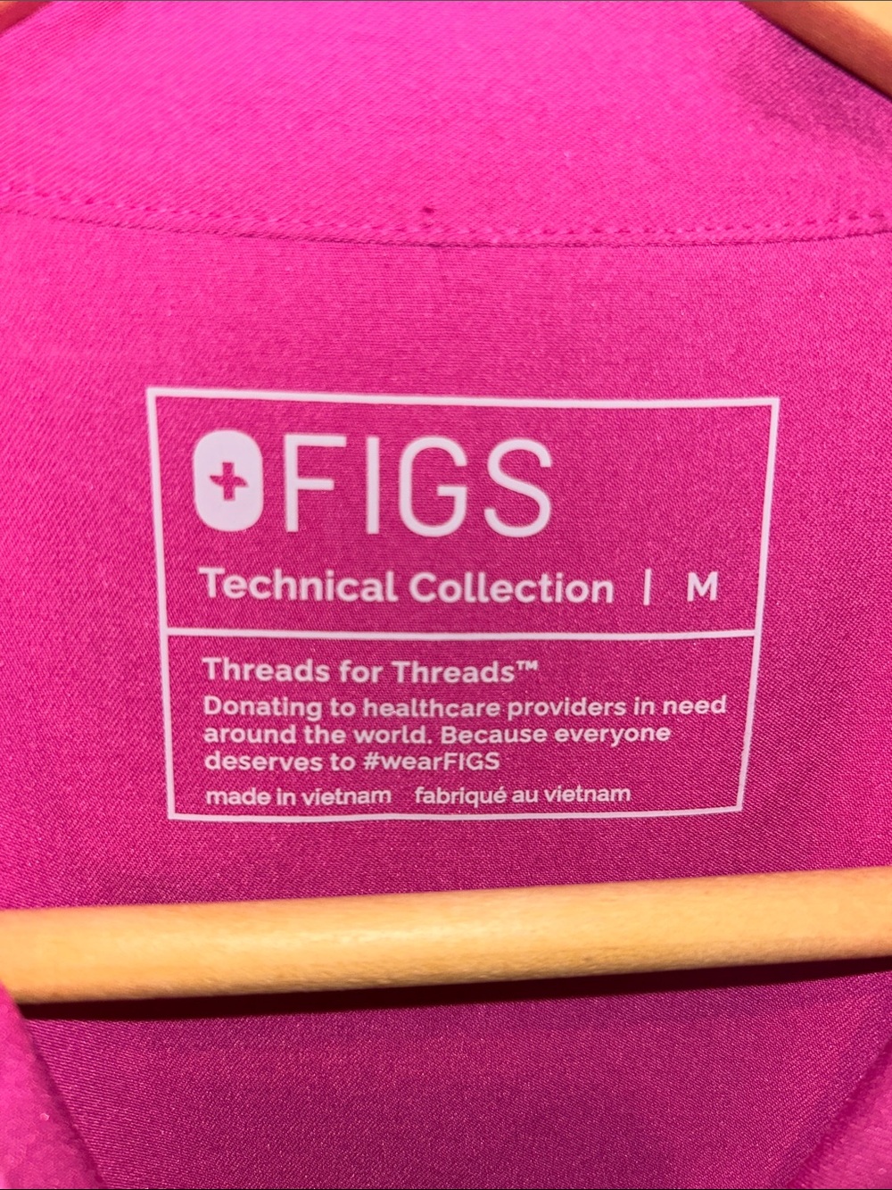 FIGS TECHNICAL COLLECTION "RAFAELA" OVERSIZED SCRUB TOP SIZE MEDIUM - Picture 2 of 7